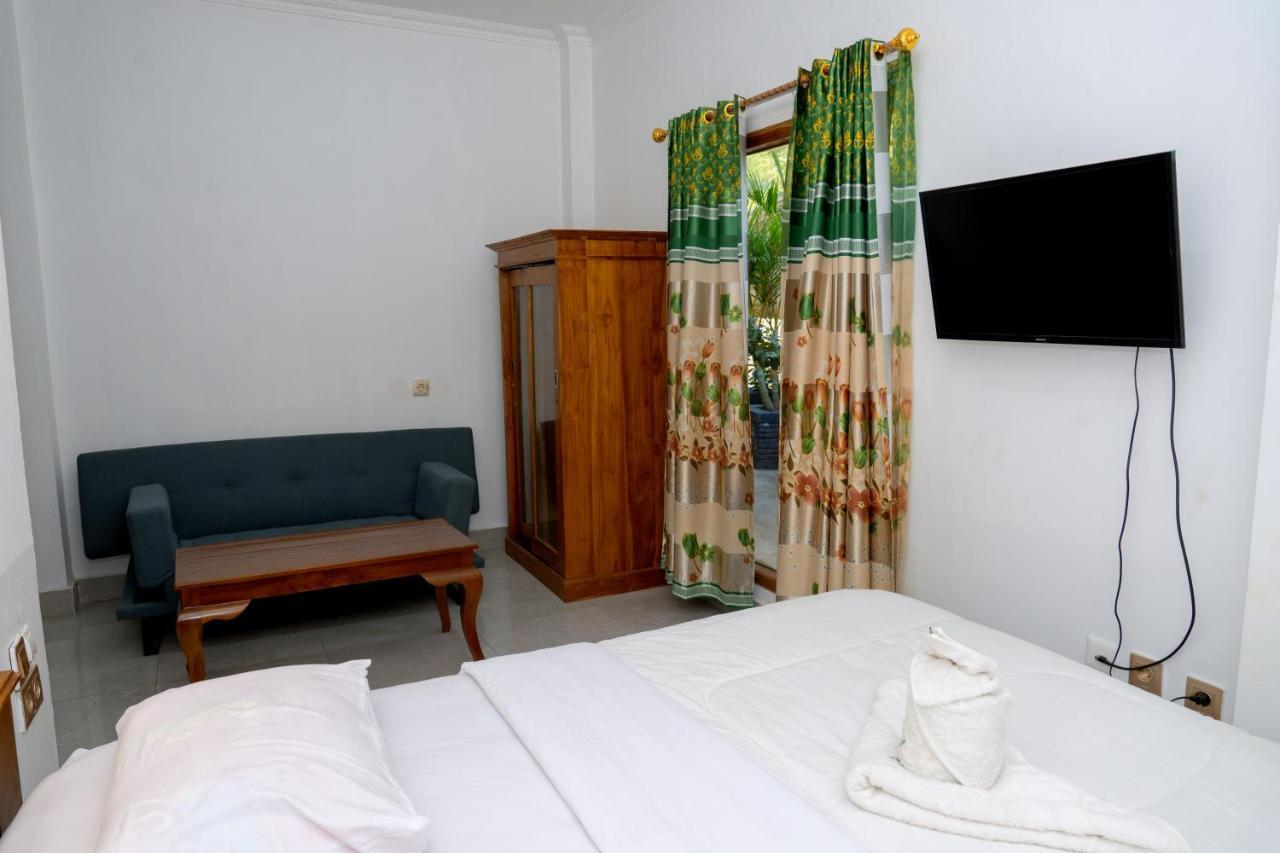 Monte Prundi Hotel Labuan Bajo Exterior foto